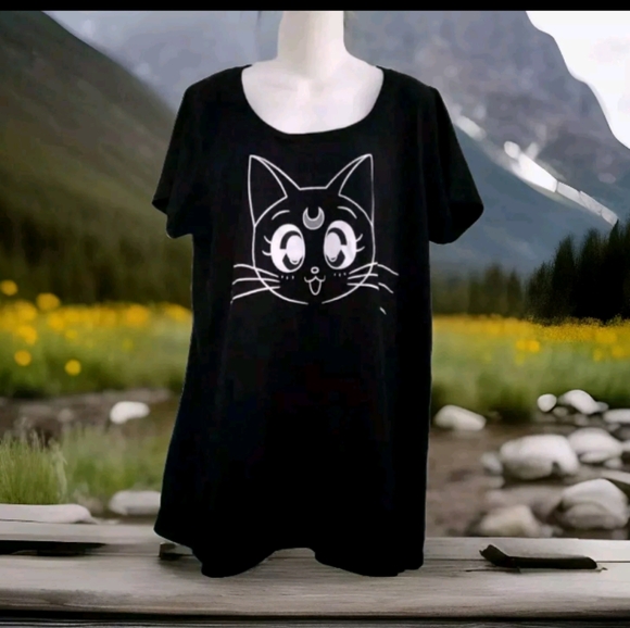 Sailor Moon T- Shirt - Picture 1 of 2